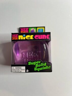 Nice Cube Super Solid Squish - Purple
